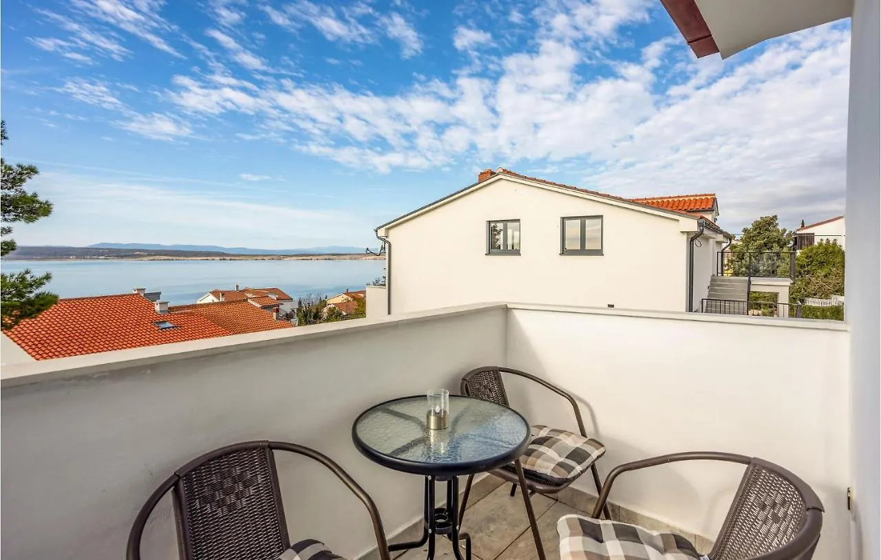 Cozy Apartment In Crikvenica With Kitchen