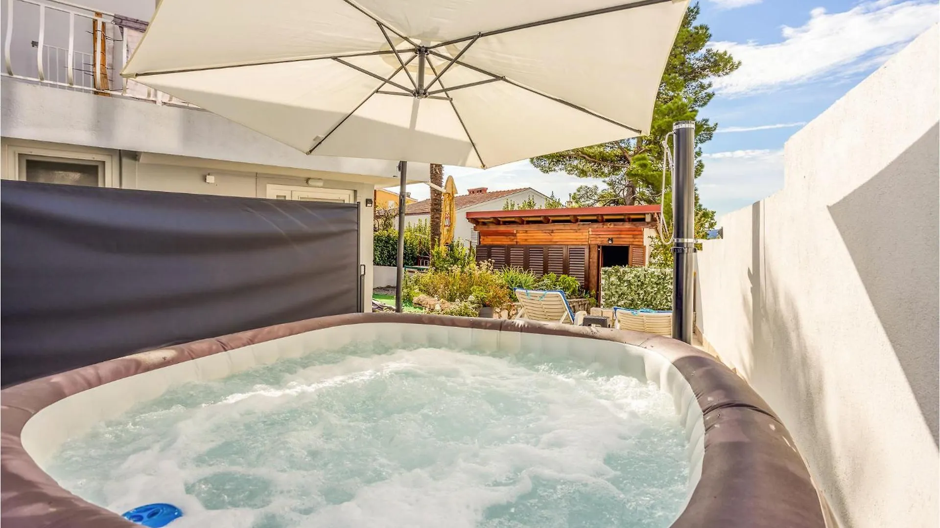 Cozy Apartment In Crikvenica With Kitchen 0*,