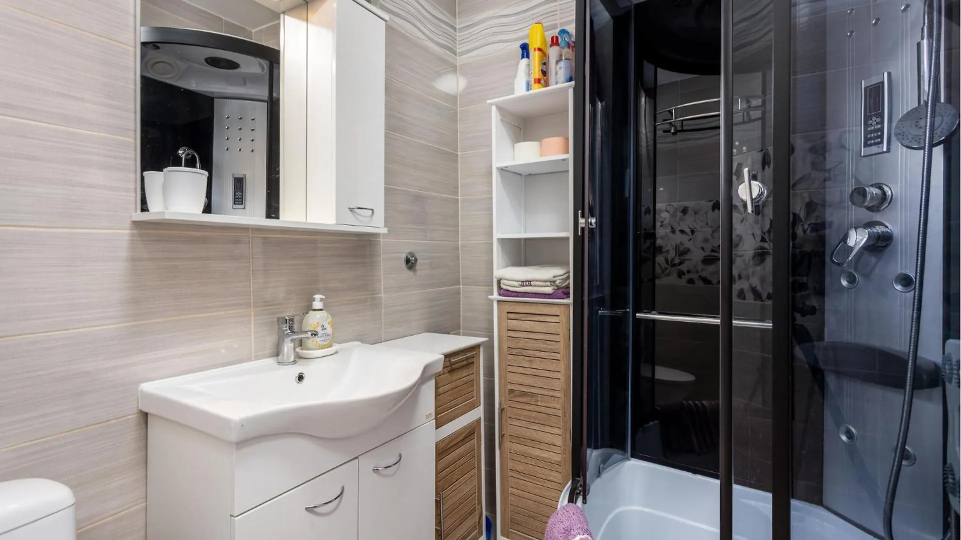 Cozy Apartment In Crikvenica With Kitchen